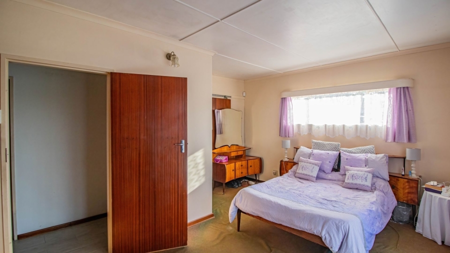5 Bedroom Property for Sale in Rosedale Park Eastern Cape